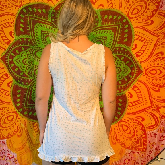 //VINTAGE// floral pajama top - Picture 3 of 3